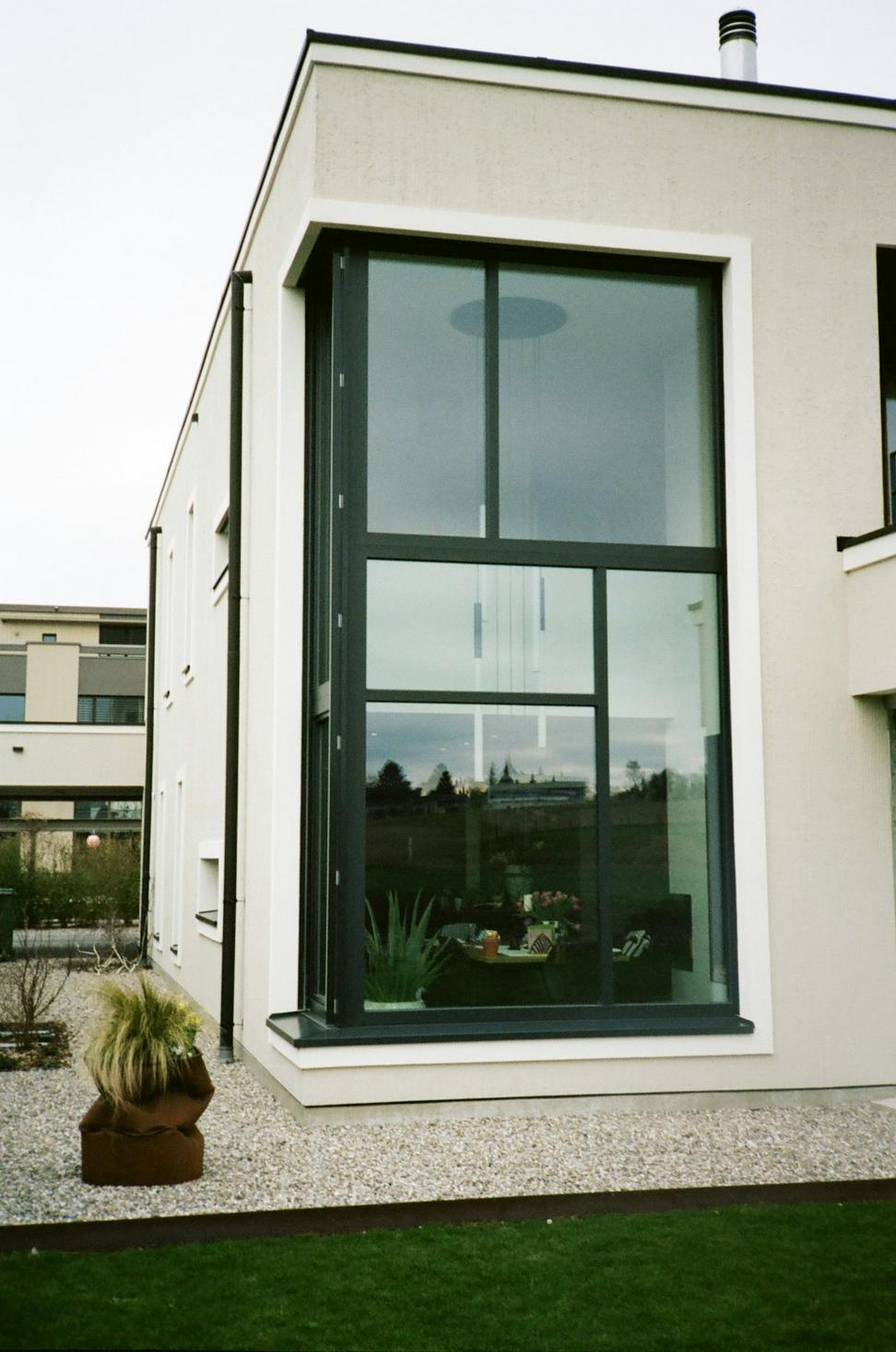 Lakeshore Residence